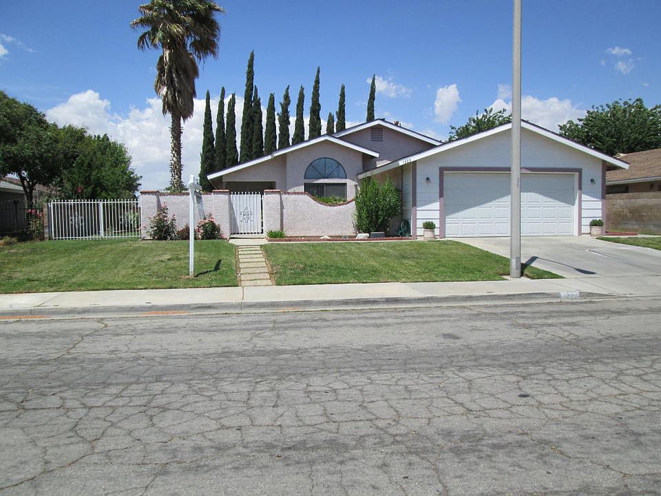 1st image of 1323 E Avenue Q12