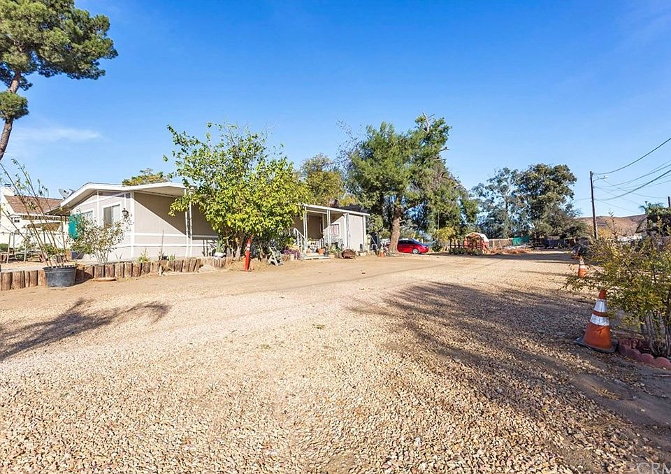 1st image of 26542 Cortrite Ave