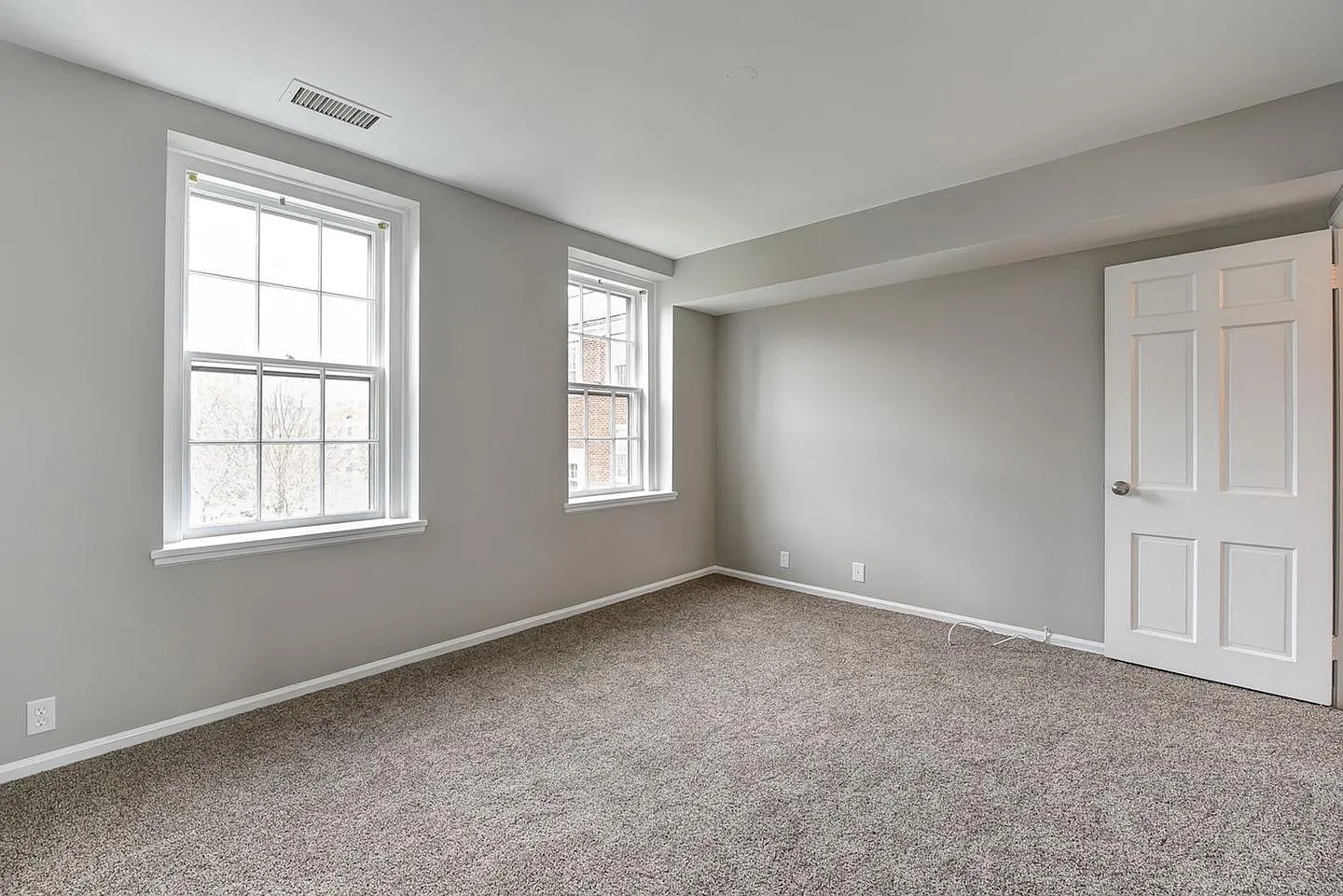 2 bed, 1.0 bath, 833 sqft, $2,950 — Photo 4