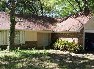 104 Ray Bridge Dr, Hattiesburg, MS 39402