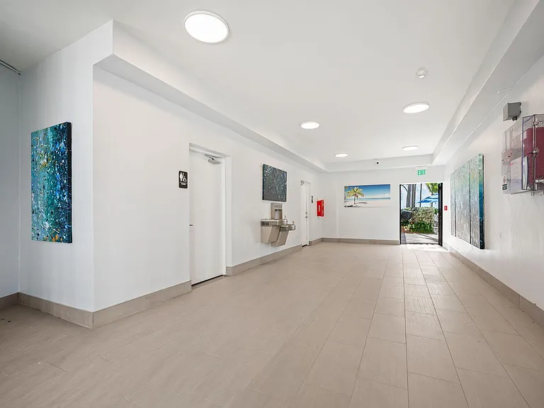 2001 N Ocean Blvd #202 — Photo 31