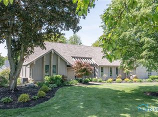 25715 Normandy Rd, Perrysburg, OH 43551