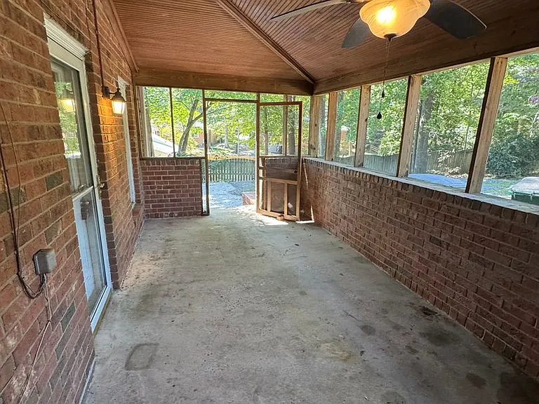 2900 Rustic Ln — Photo 13