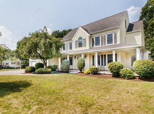 31 Messina Woods Dr, Braintree, MA 02184