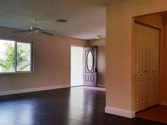 2nd image of 485 Greenway Ave