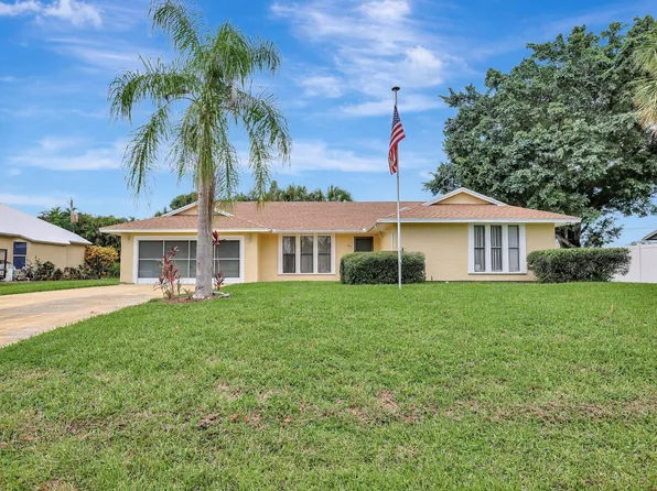 1045 SW Fenway Road, Port St Lucie, FL 34953