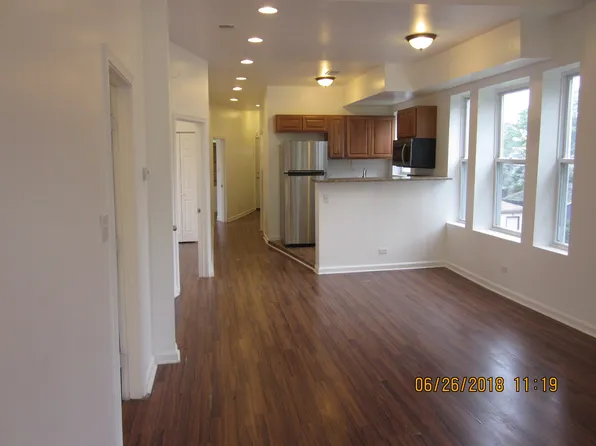 755 S Kilbourn Ave #2, Chicago, IL 60624