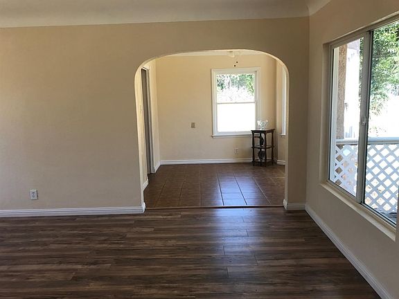 4th image of 3871 E Townsend Ave