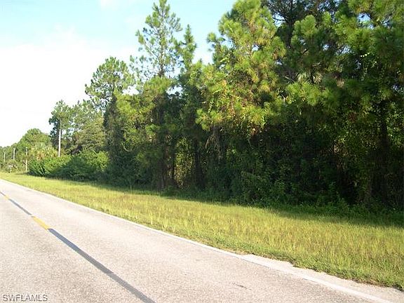 2nd image of 1045 Sentinela Blvd