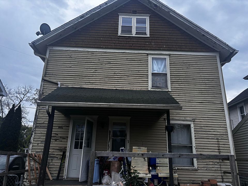 2nd image of 604 Bidwell St