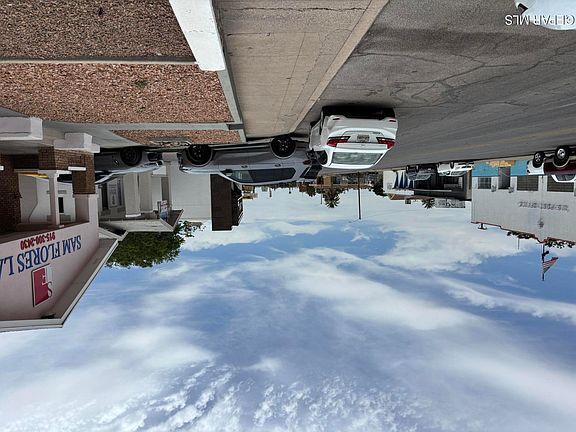5th image of 3004 E Yandell Dr