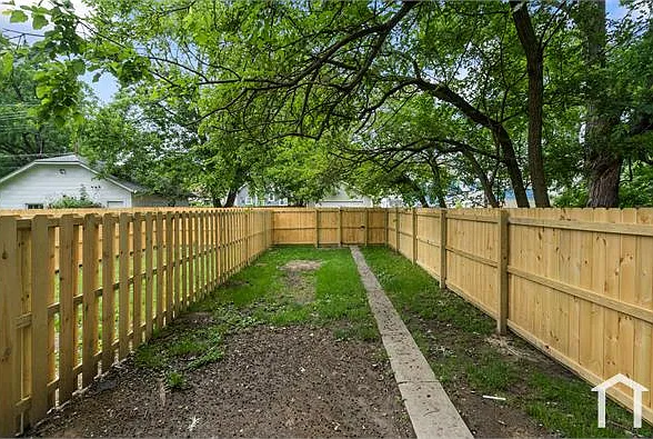 147 N Burgess Ave #147 — Photo 41