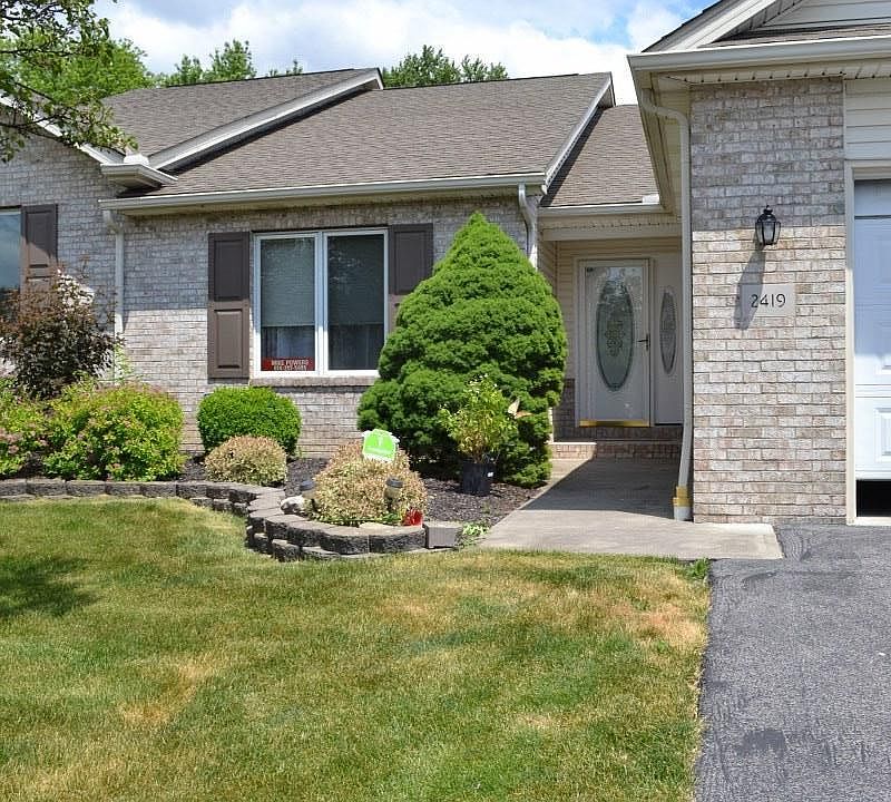 1st image of 2419 Villa West Dr