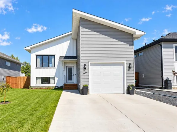 670 S Anderson Close NW, Turner Valley, AB T0L 2A0