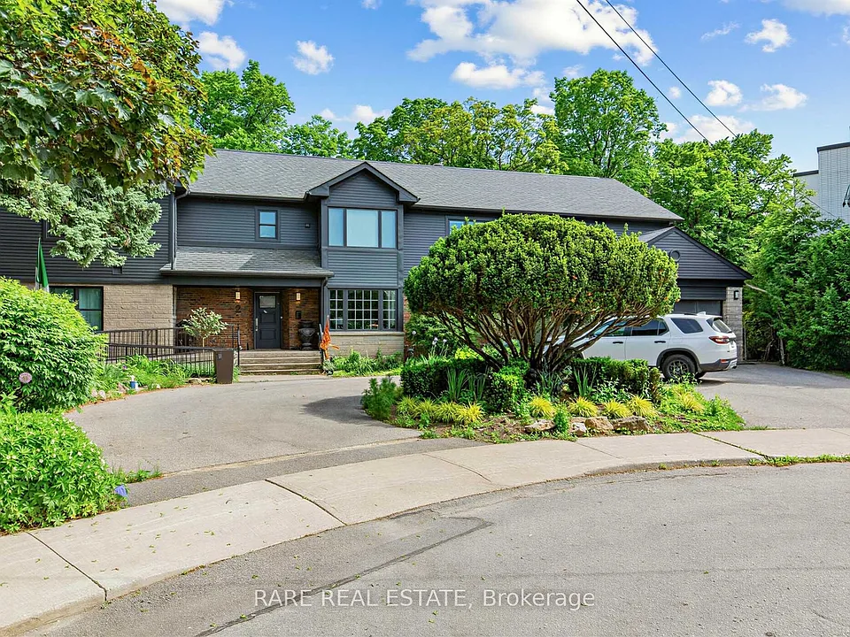 2 Leander Ct #LOWER