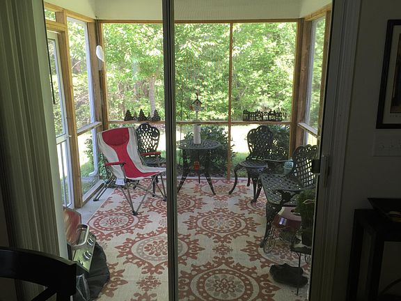 Screened porch 