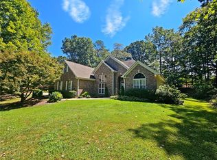 120 Celita Ct, Cleveland, GA 30528