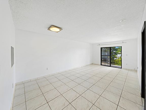 4th image of 950 Euclid Avenue #308