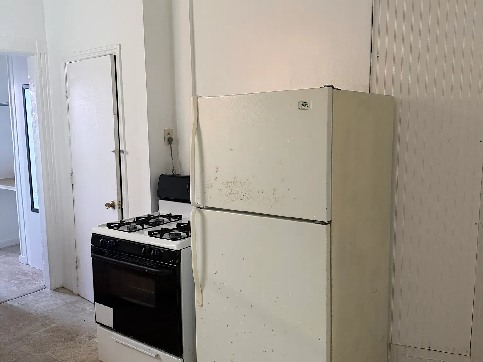 2 bed, $2,100 — Photo 2