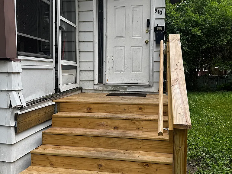 910 King St #910 — Photo 2