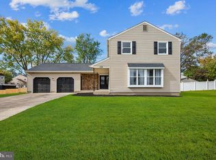 230 Hampshire Dr, Deptford, NJ 08096