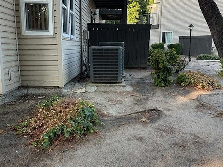 Carmel Woods Apartments — Photo 27