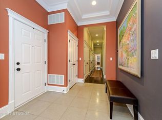 3330 N Ashland Ave APT 2, Chicago, IL 60657