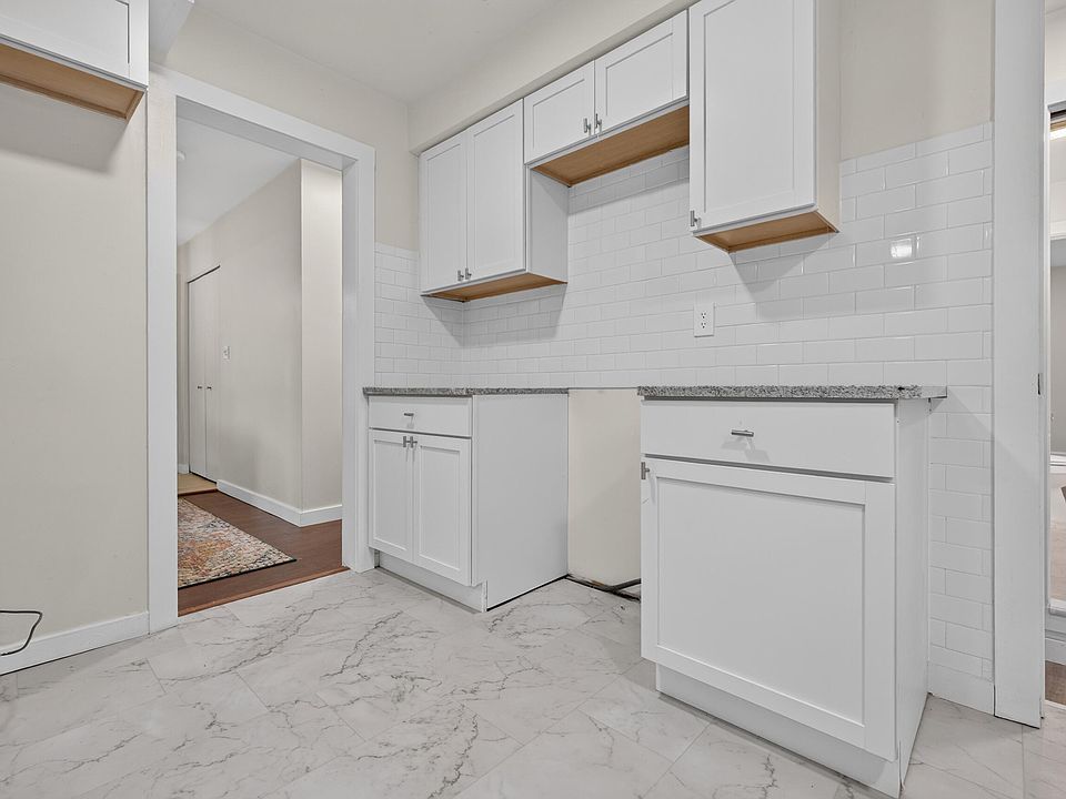 1652 Charleston Ave, photo 15
