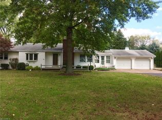 1726 Gulf Rd, Elyria, OH 44035