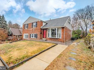 613 Seville St, Philadelphia, PA 19128