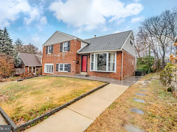 613 Seville St, Philadelphia, PA 19128