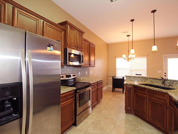 4th image of 3585 Autumn Woods Dr