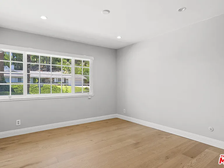 4863 Don Juan Pl — Photo 14