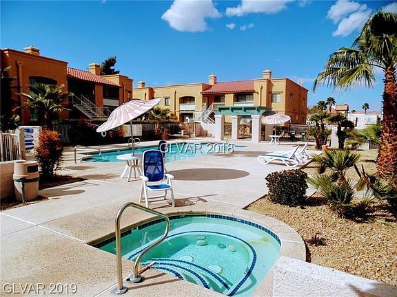 3rd image of 5142 S Jones Blvd Unit 207