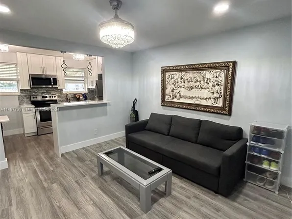 1717 Rodman St APT 17, Hollywood, FL 33020
