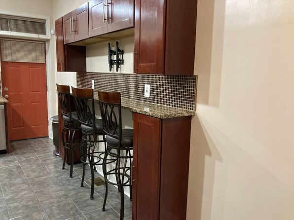 2223 Brookfield Ave APT 1