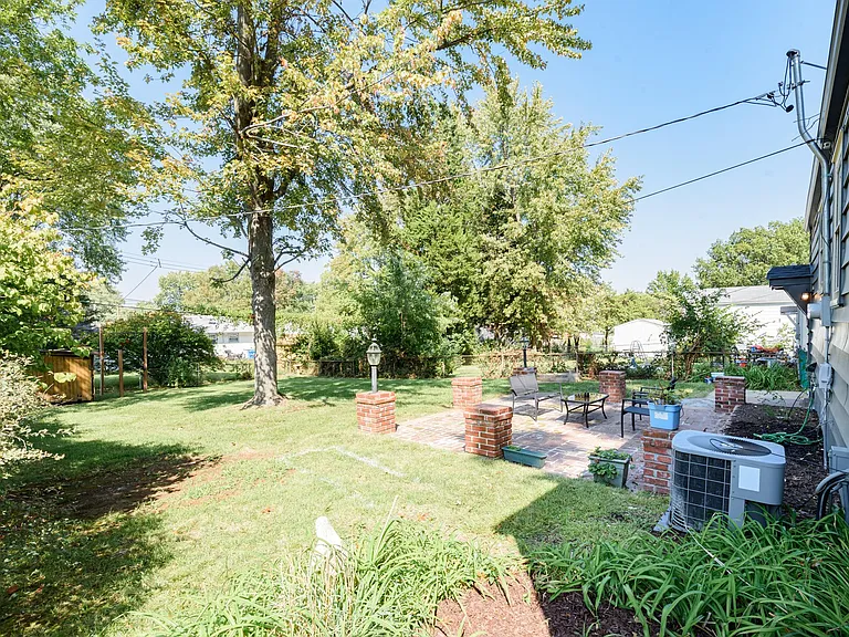 4423 Vance Ave — Photo 35