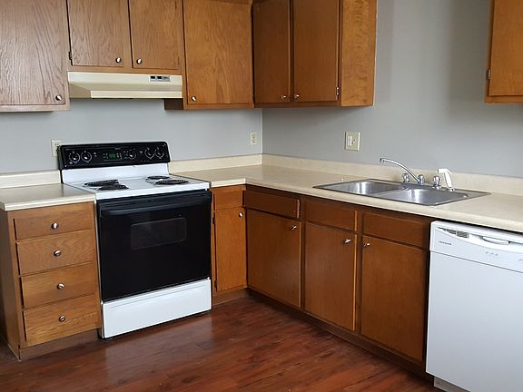 2nd image of 409 6th Ave APT 4