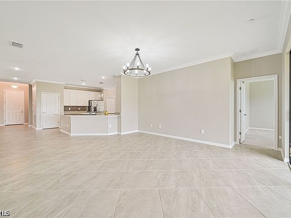 3rd image of 14535 Palamos Cir