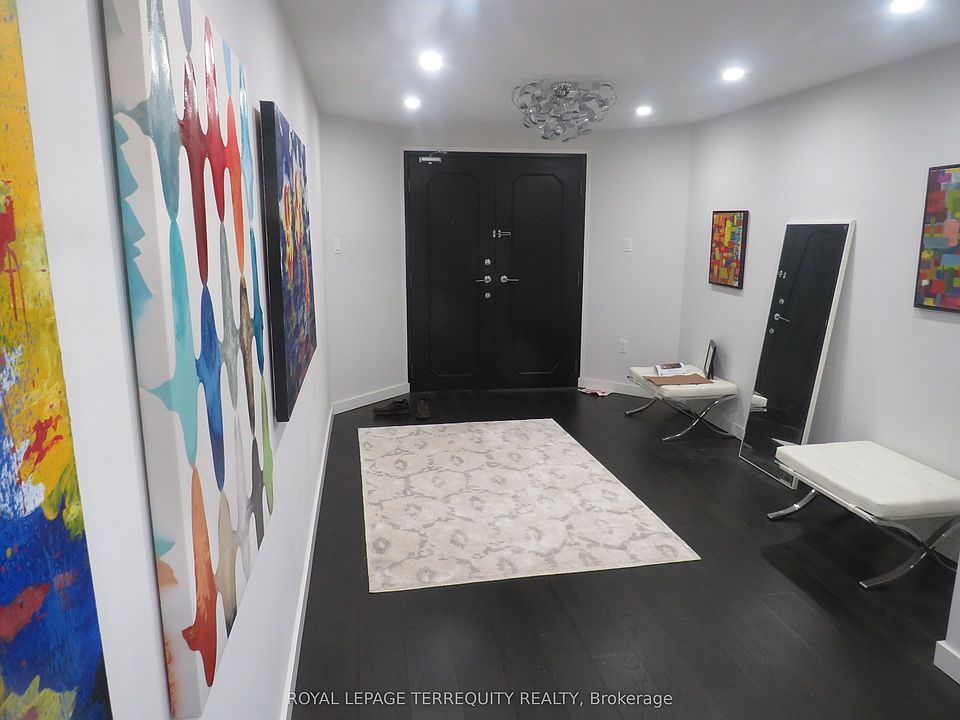 1st image of 2045 Lake Shore Blvd W #3305
