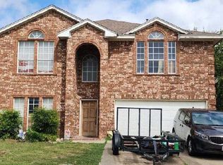 1056 Sagewood Ln, Saginaw, TX 76131