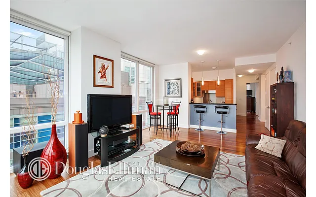 Sold by Douglas Elliman | media 25