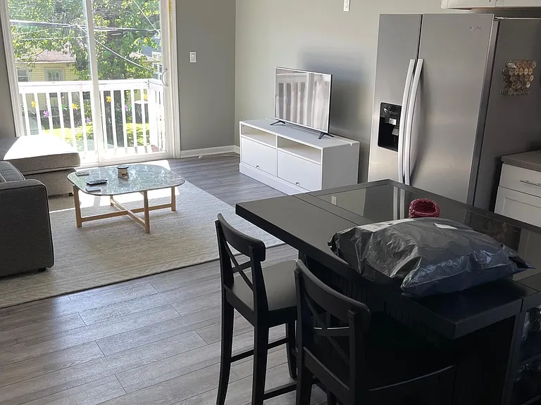 2049 Ruckle St — Photo 7