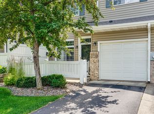 3730 Vermilion Ct S, Eagan, MN 55122