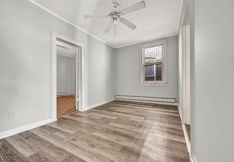 2 Columbus Pl #2R — Photo 5