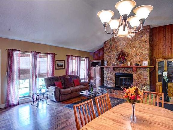 5th image of 601 SW 75th Ave