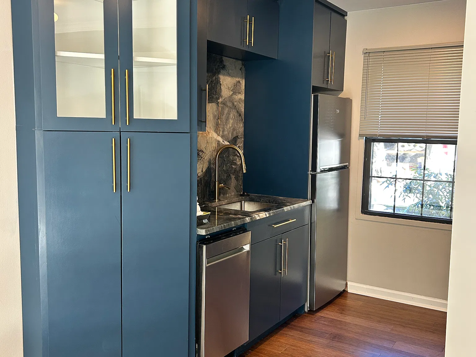 764 Carriage Cir — Photo 4