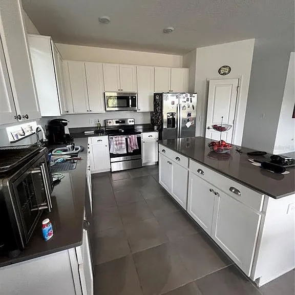 832 Daring Dr — Photo 2