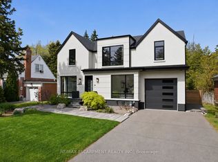 1435 Applewood Rd, Mississauga, ON L5E 2L9