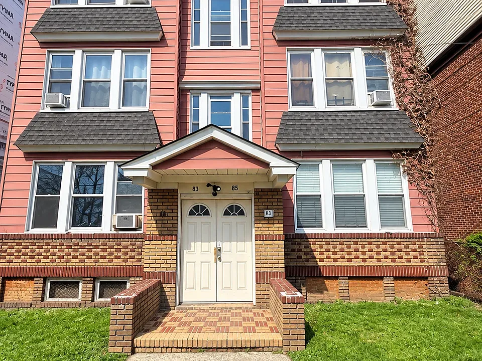 80 Montgomery Ave #6